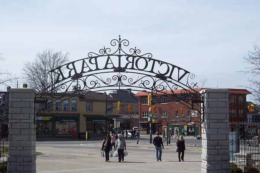 Victoria Park, Downtown London
